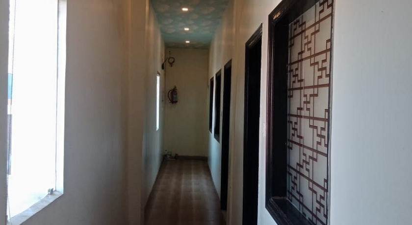 Hotel Mandakini Lush in Kanpur