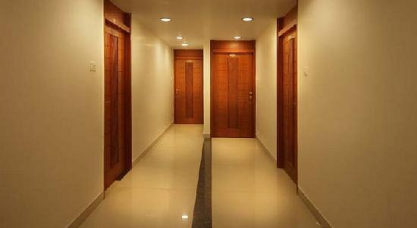 Hotel Mandakini Plaza in Kanpur