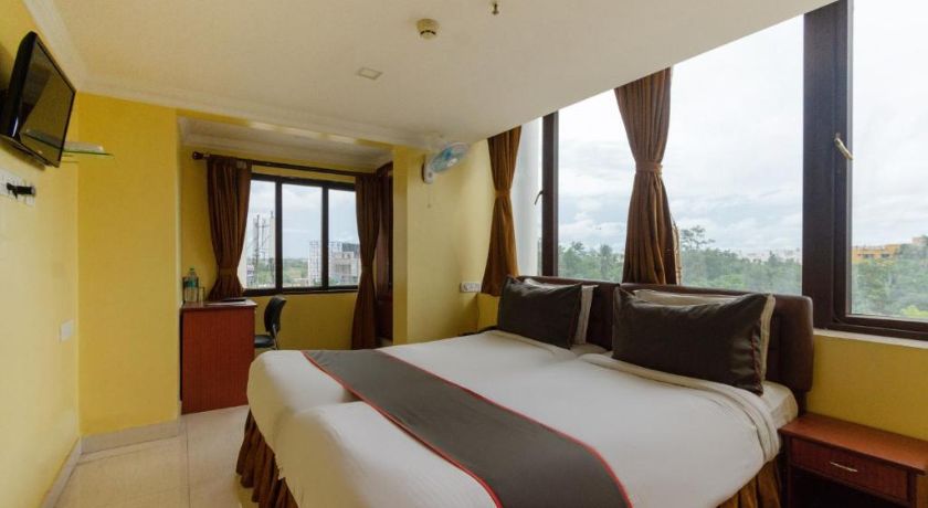 Hotel Raj Palace in Kolkata