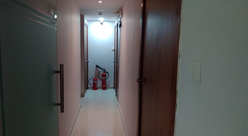 Hotel Silk Rooms in Surat