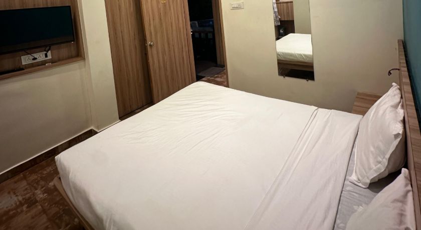 Hotel Isha in Kolhapur