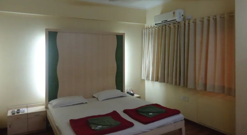 Hotel De Rajnigandha in Nashik