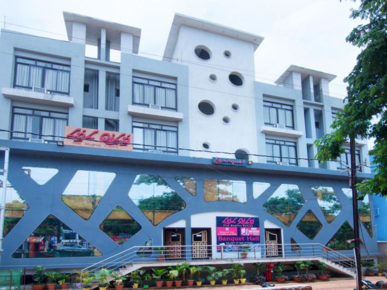 Hotel Lal Qila in Bhubaneswar