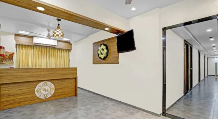 Hotel Royal Mansion in Gandhinagar