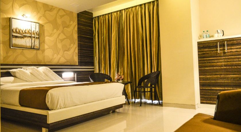 Rudra Shelter International Hotel in Vasai