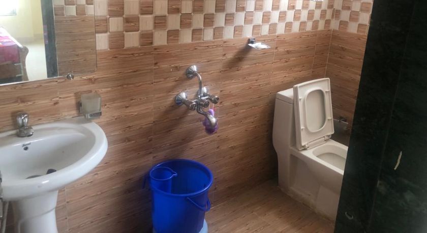 Hotel Crystal Inn in Pune