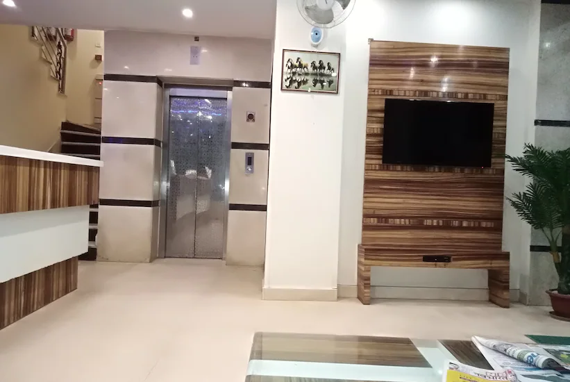 Hotel Saffron Inn  in Delhi