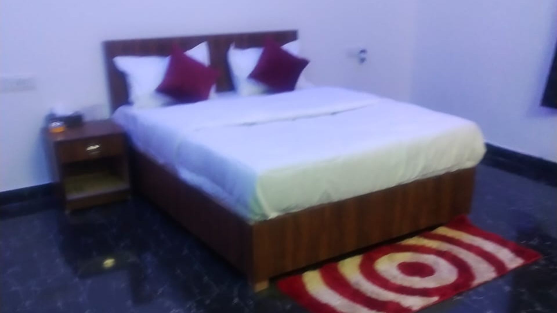 Hotel Moonlight in Bulandshahr