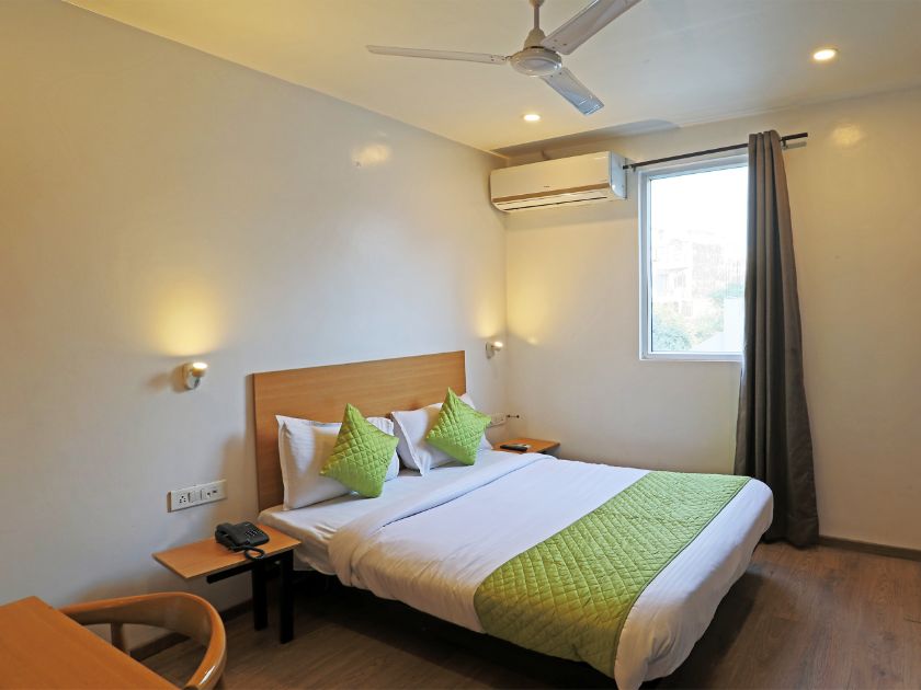 Hotel Yellow Chilli in Delhi