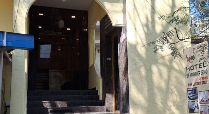 Hotel Sai Manikanta Grand in Hyderabad