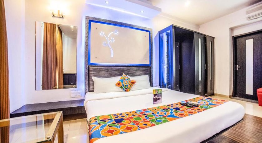 Hotel Lakme Executive in Pune