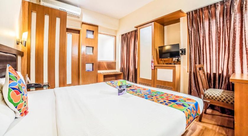 Hotel Lakme Executive in Pune