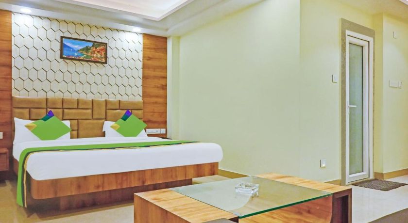 Hotel Holiday Grand in Patna