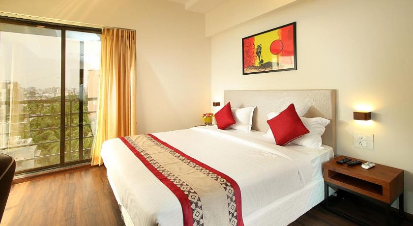 Mumbai House Luxury Apartment in Mumbai