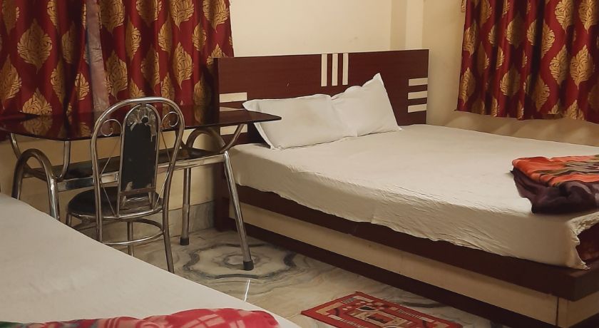 Hotel Raj in Kolkata