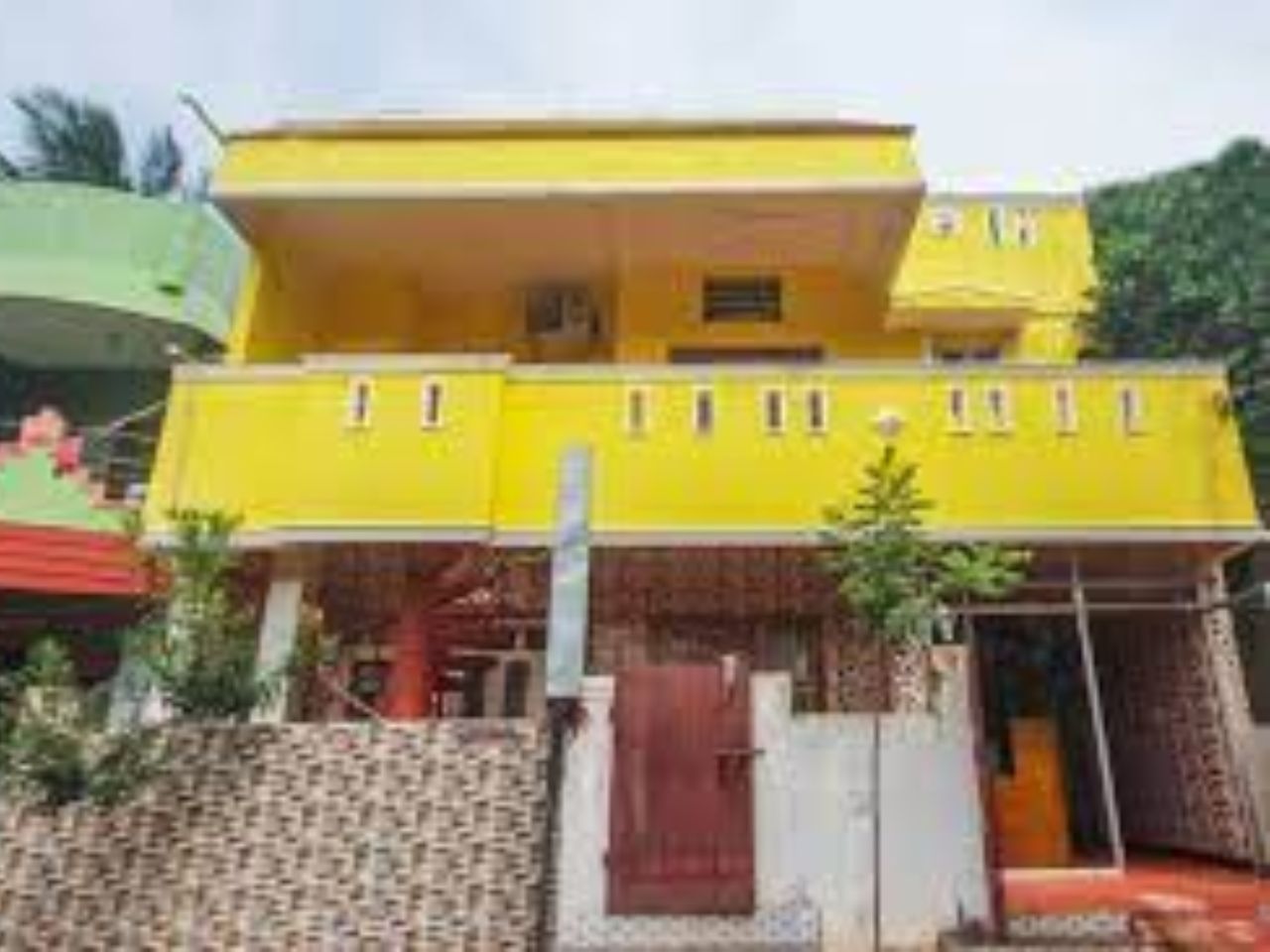 12 Stayz in Pondicherry