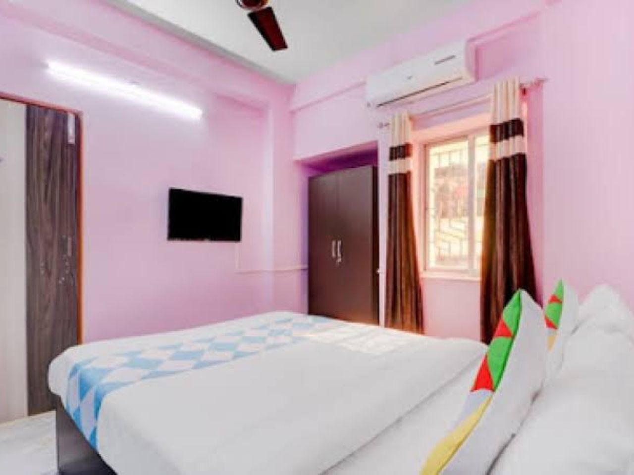 Luxury Inn in Kolkata