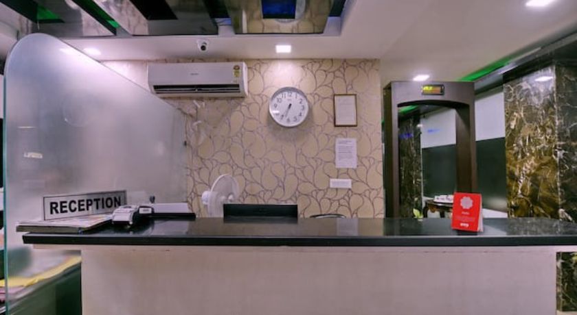 Hotel Lotus Palace in Delhi