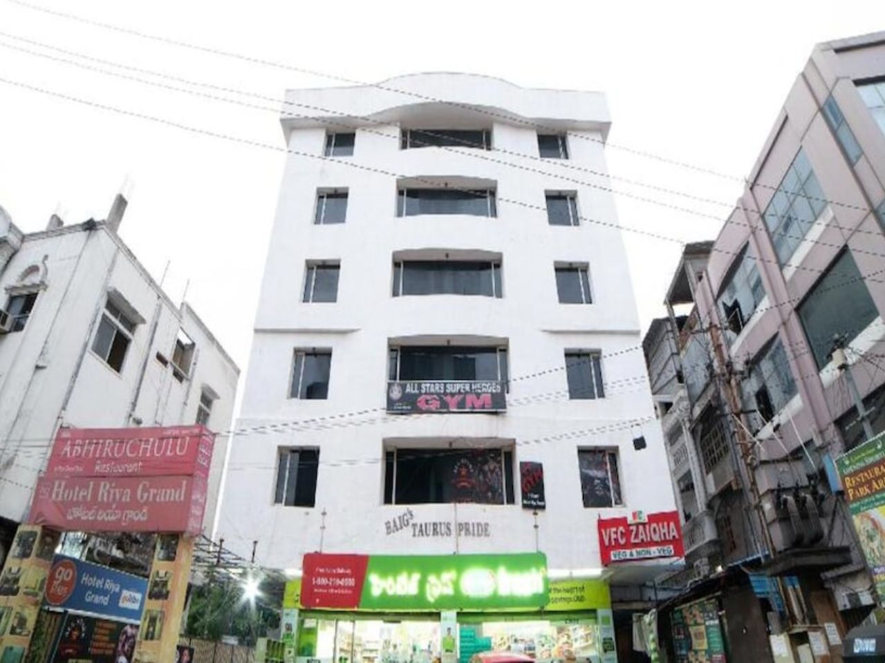 Hotel Sitara Grand in Hyderabad