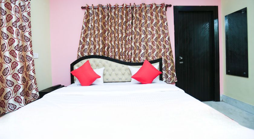 Red velvet Inn in Kolkata