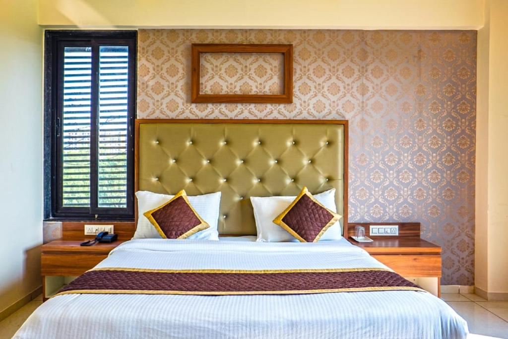 Hotel Aagman in Ahmedabad