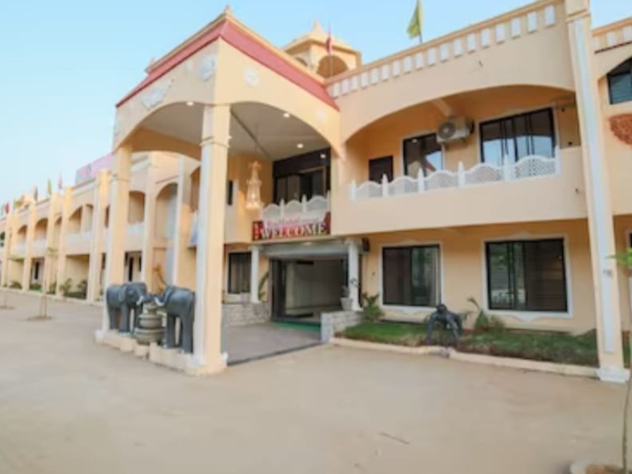 Raj Mahal Resort in Nagpur