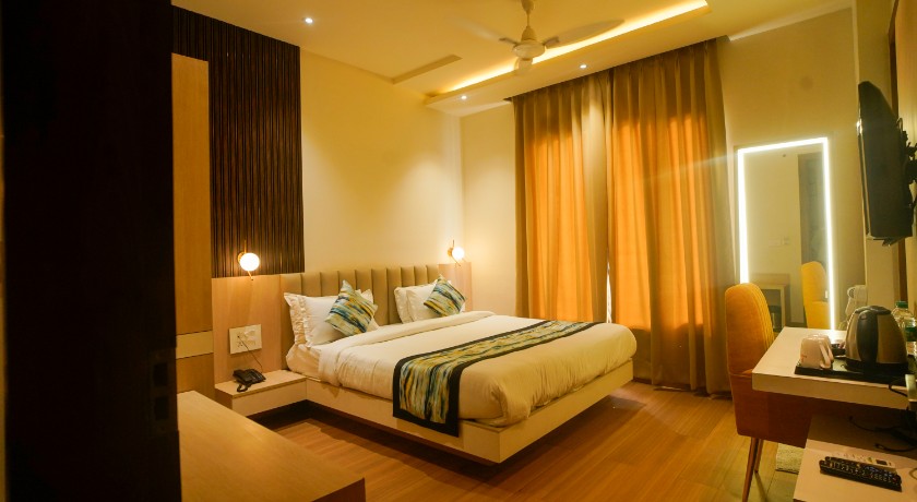 Hotel Familia in Lucknow