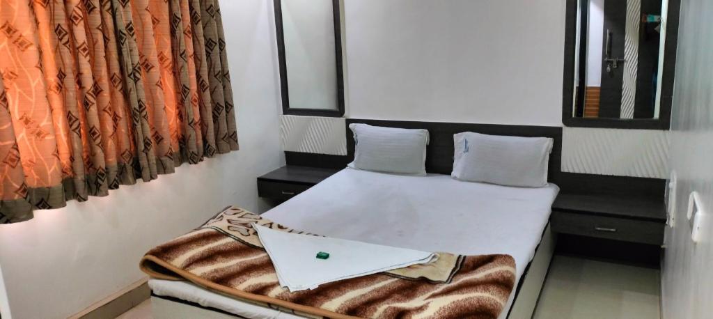 Hotel Shri Sai Darshan in Shirdi