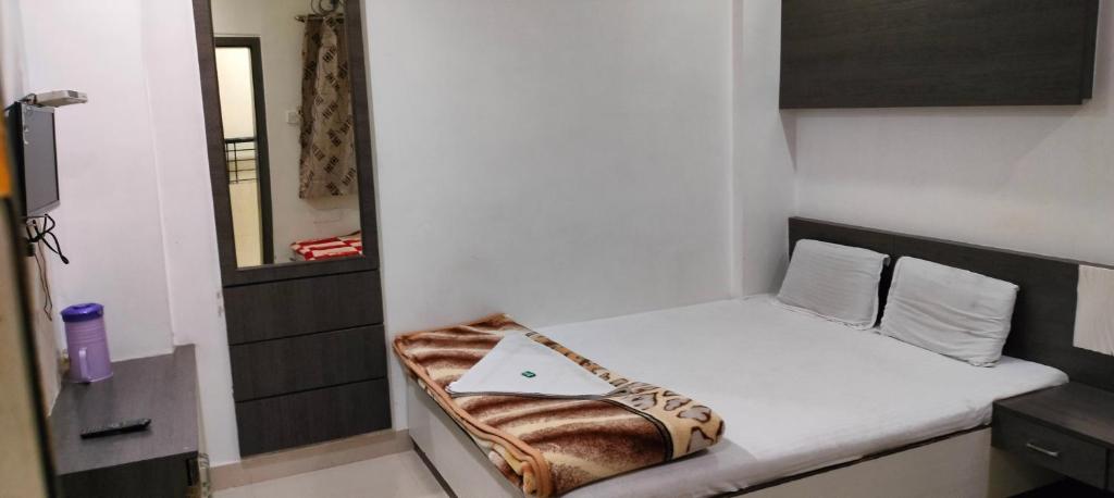 Hotel Shri Sai Darshan in Shirdi