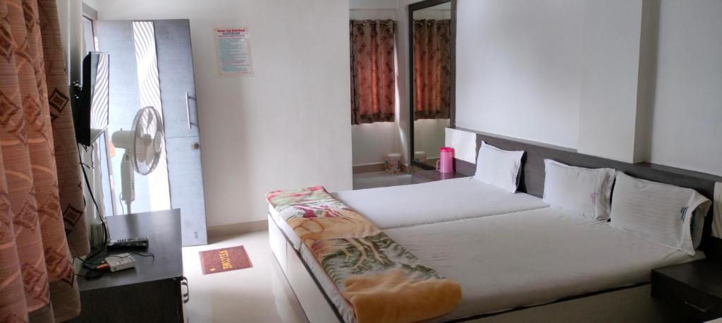 Hotel Shri Sai Darshan in Shirdi