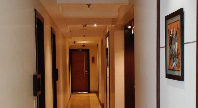Hotel Nakshatra Residency in Thane