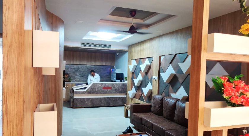 Hotel The Grand Takshak in Mehsana