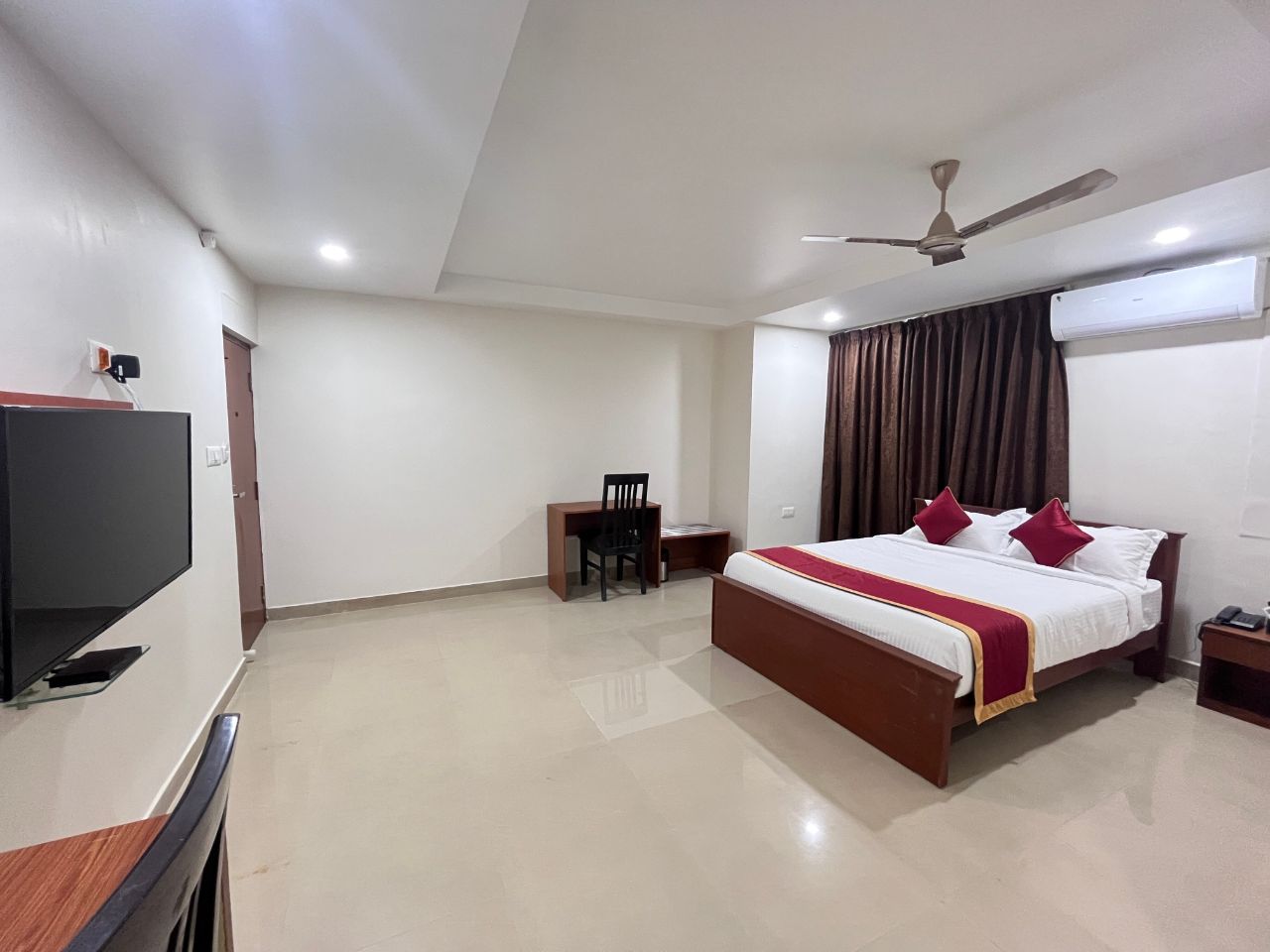 Hotel Royal Flora in Bangalore