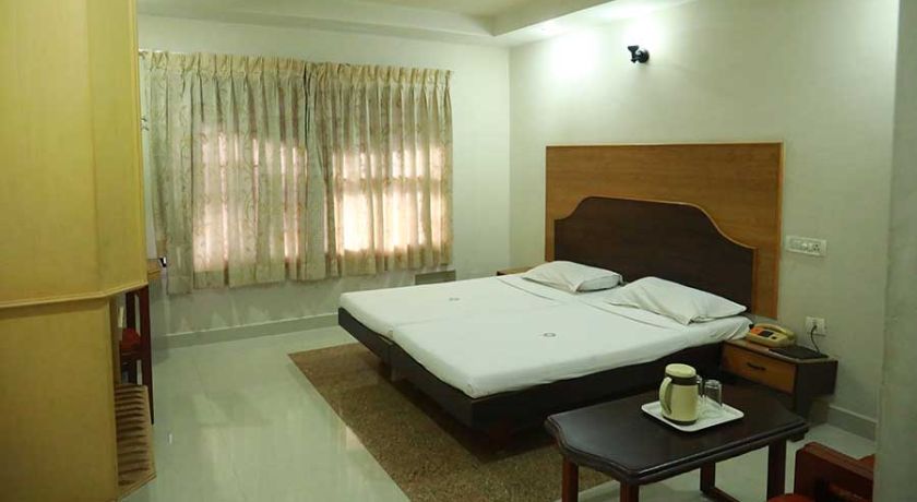 HOTEL MAYAS in Trichy