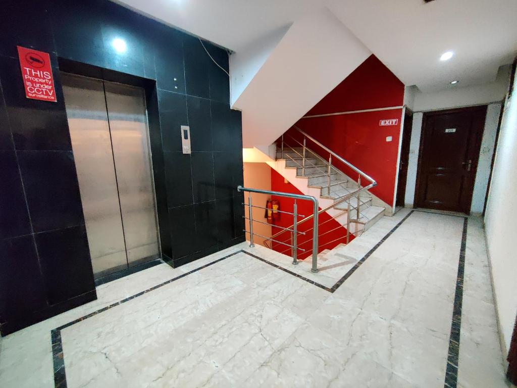 Hotel Unistar in Delhi