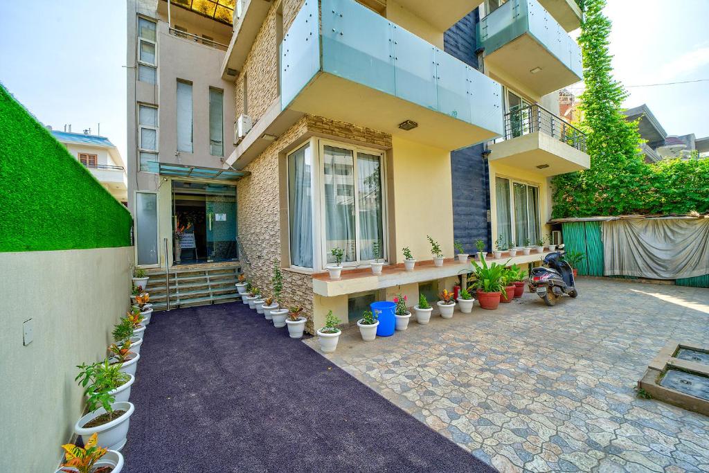 Hotel Rivlet in Gurgaon