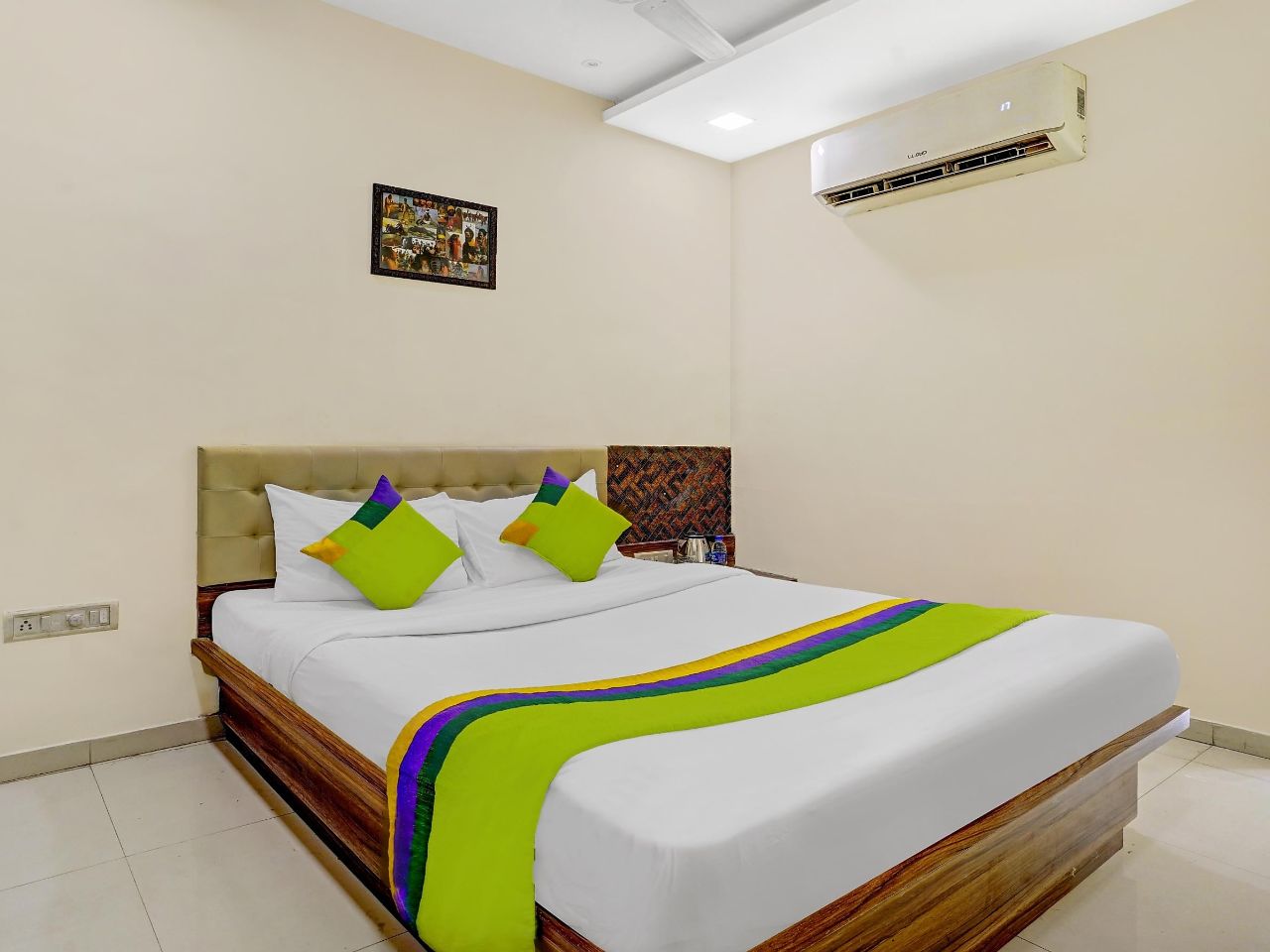 Hotel Galaxy Inn in Mumbai