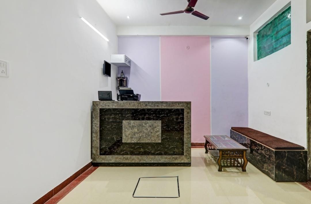 Hotel Raas in Kanpur