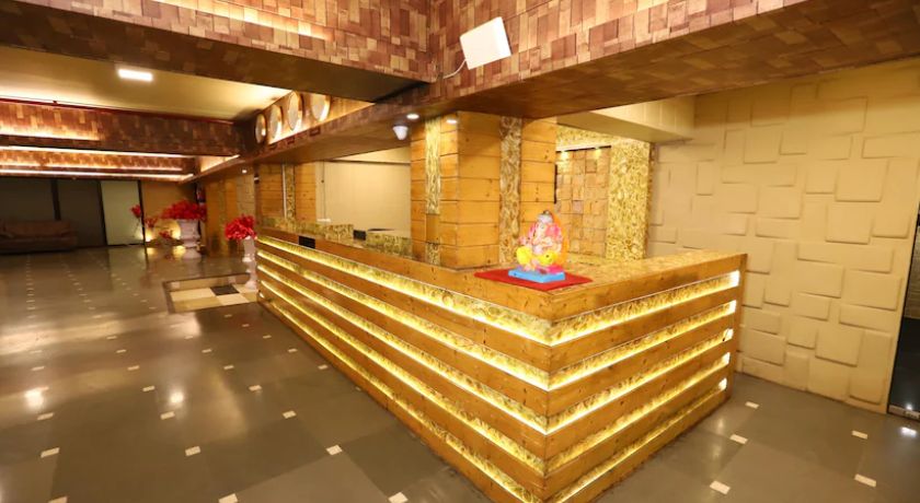 Hotel Palm Grand in Delhi