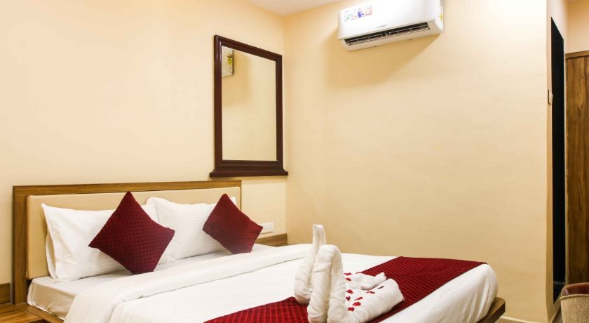 Hotel Golden Lake in Mumbai