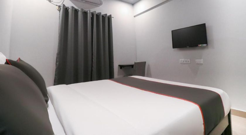 IRA Sathyajyothi Comforts in Bangalore