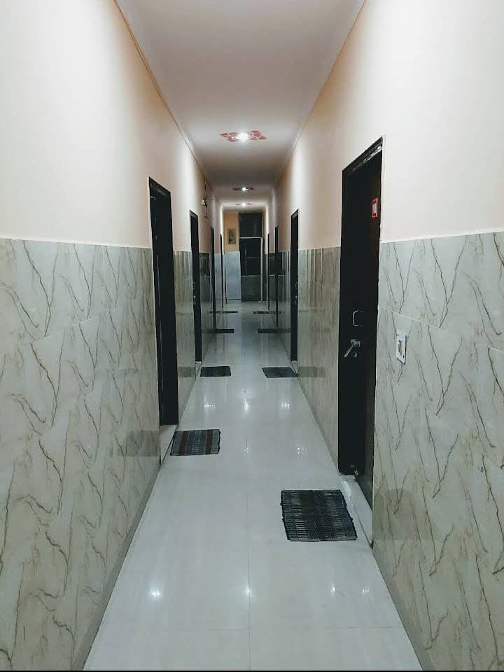 Hotel Sunrise Guest House in Gurgaon