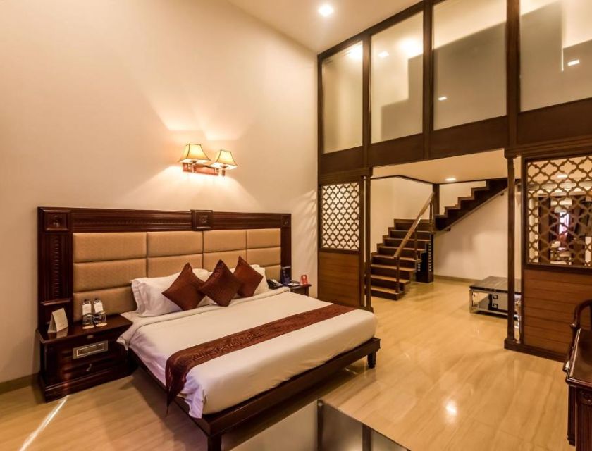 Golden Chariot Hotel and Spa in Vasai