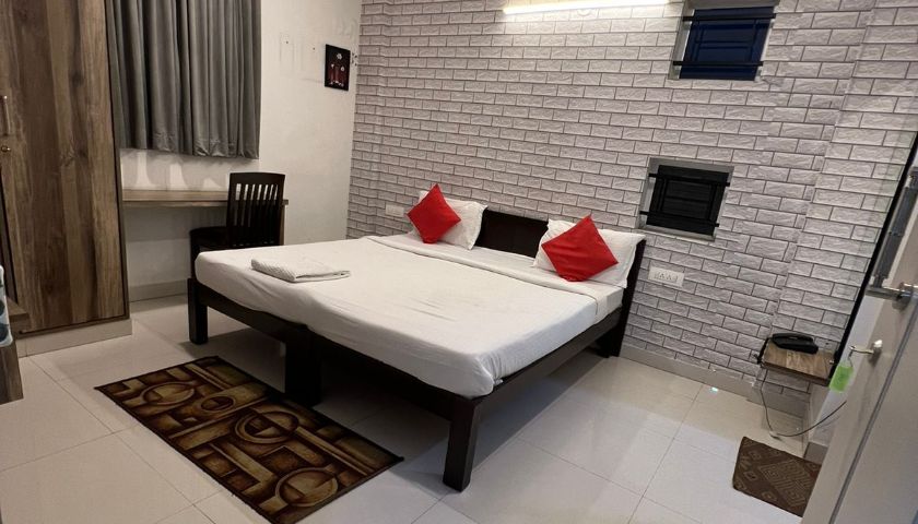 Kings Suites HRBR in Bangalore