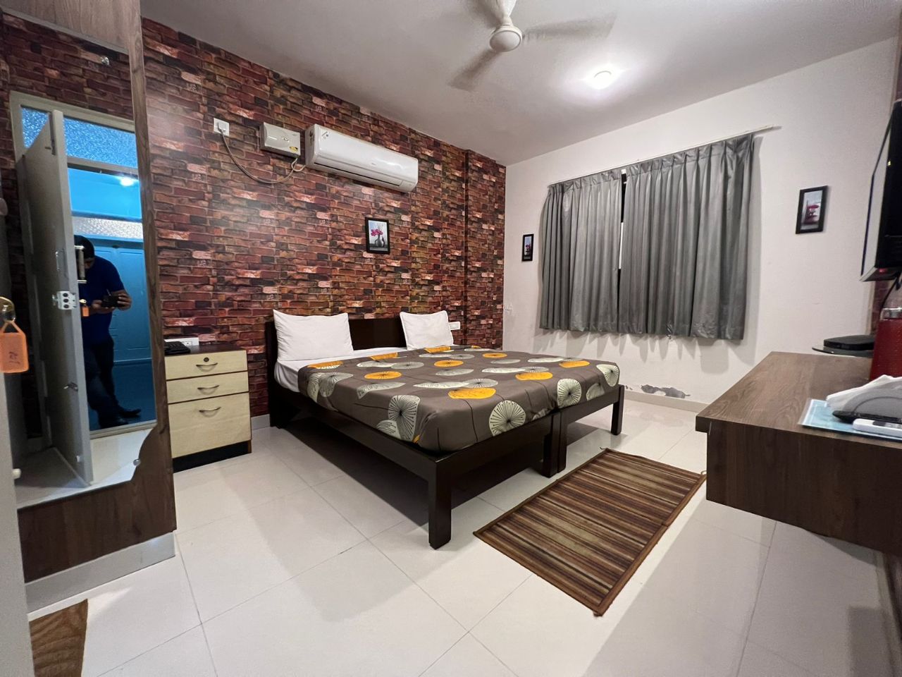 Kings Suites HRBR in Bangalore