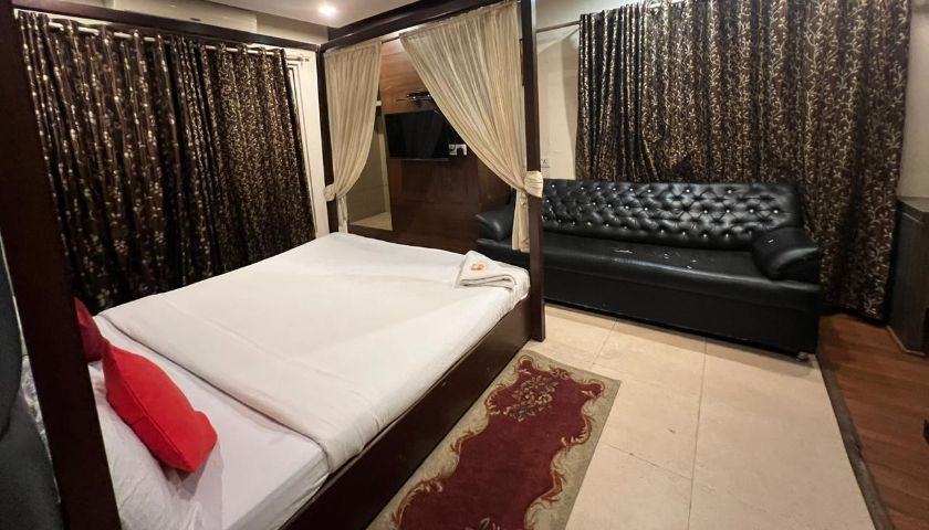 Kings 10 in Bangalore