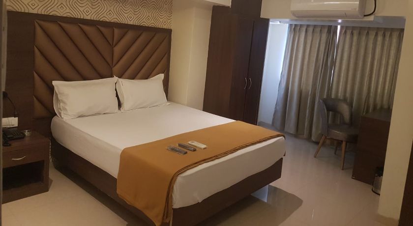 Hotel Godavari Inn in Mumbai