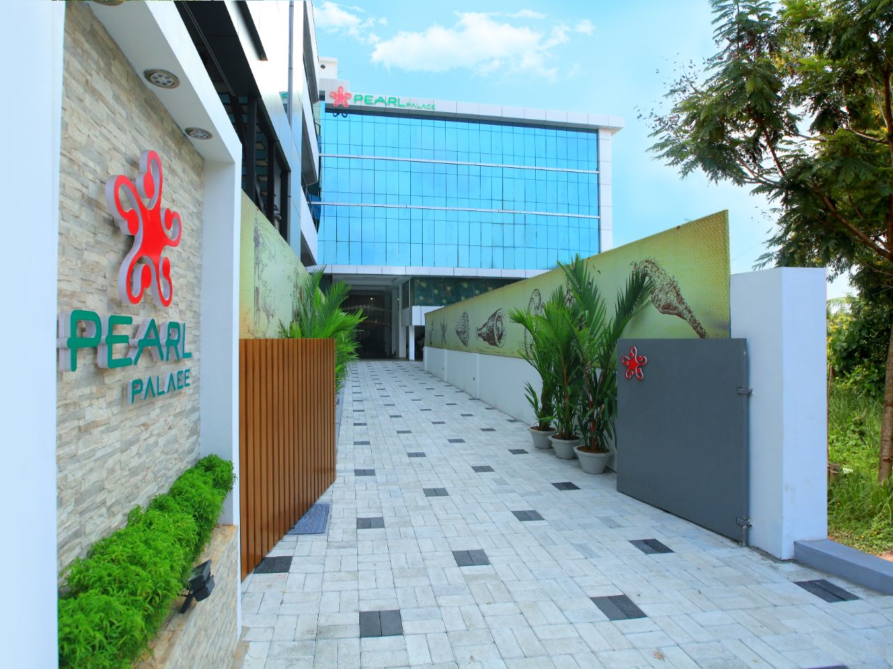 Hotel Pearl Palace in Kochi