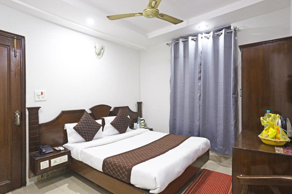 Hotel Ratandeep  in Delhi