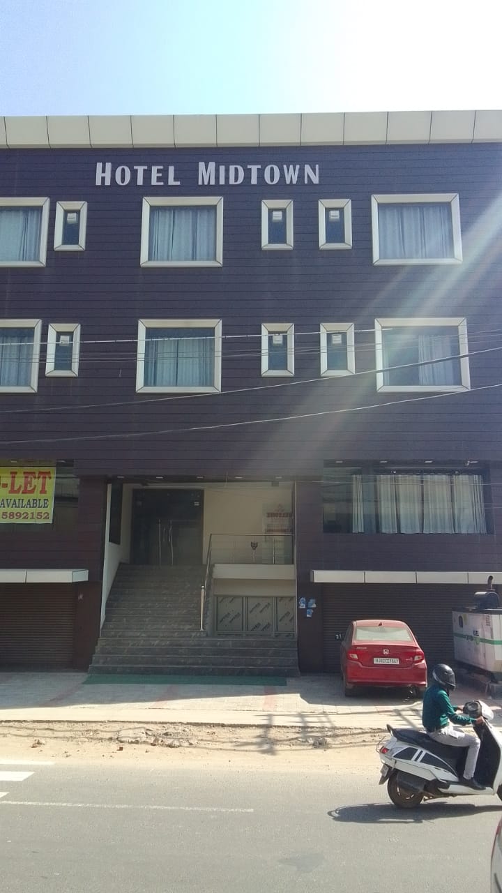 Hotel Midtown in Palwal